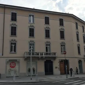  Guest house Center